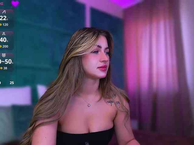 LucyLexton webcam