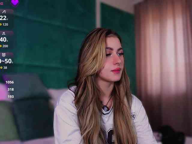 LucyLexton webcam
