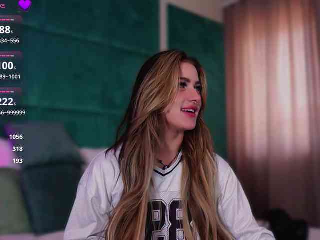 LucyLexton webcam