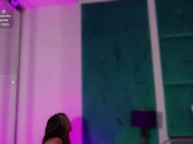LucyLexton webcam