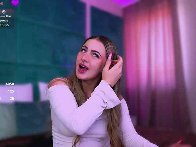 LucyLexton webcam