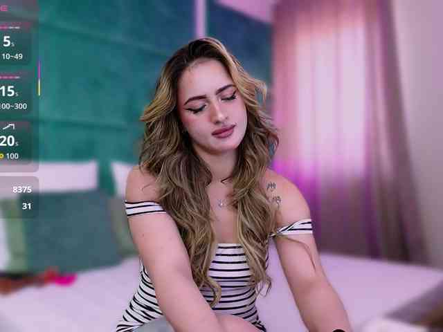 LucyLexton webcam