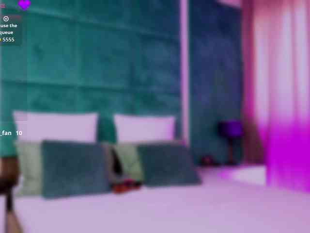 LucyLexton webcam