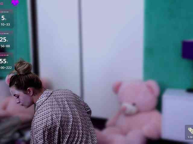 LucyLexton webcam