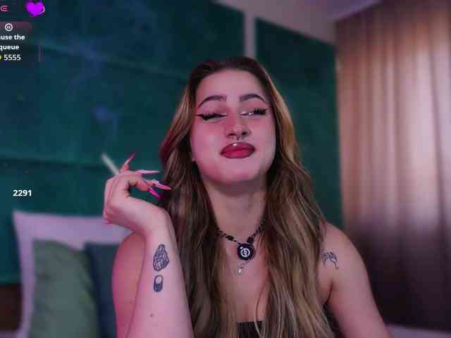 LucyLexton webcam