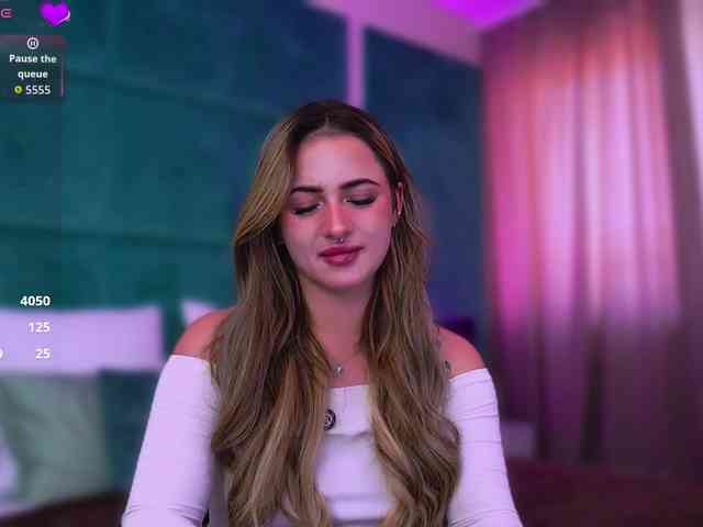LucyLexton webcam