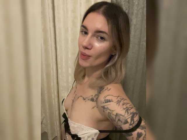 Millashaa live cam on BongaCams