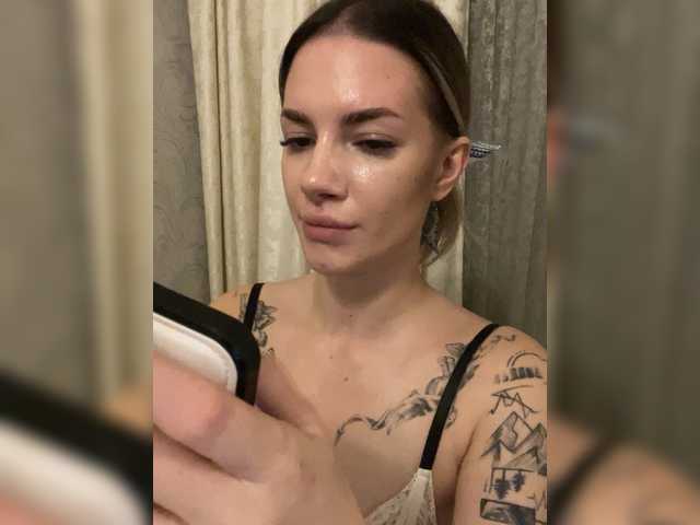 Millashaa live cam on BongaCams