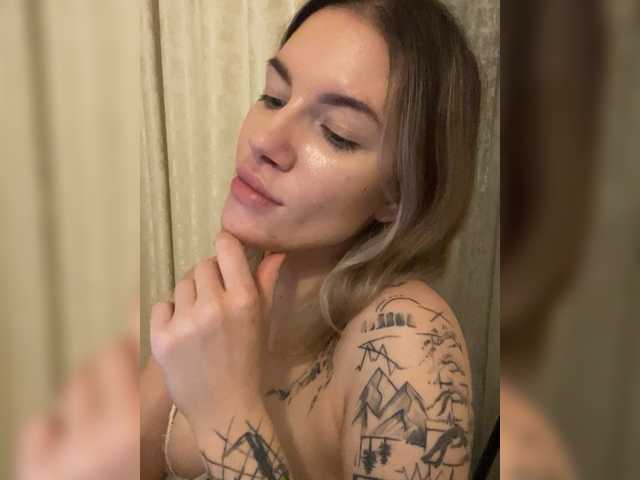 Millashaa live cam