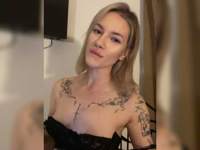 Millashaa's BongaCams show and profile