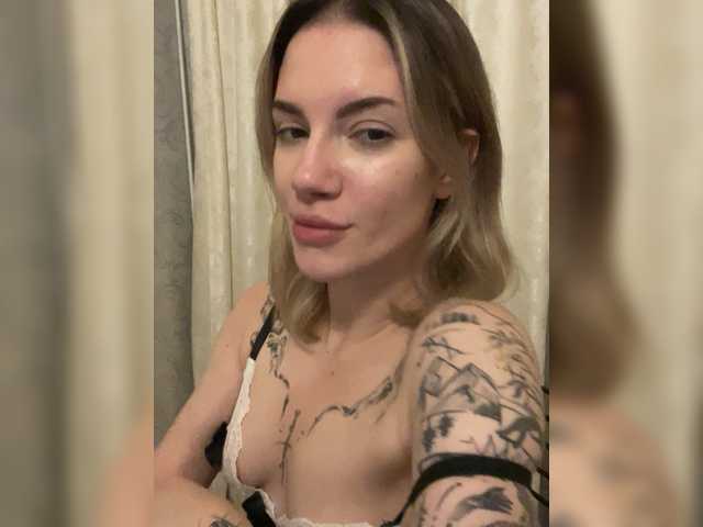 Millashaa live cam on BongaCams