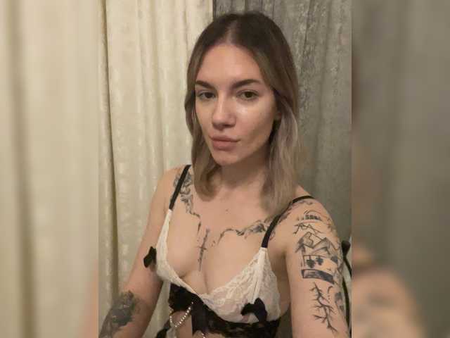 Millashaa live cam on BongaCams