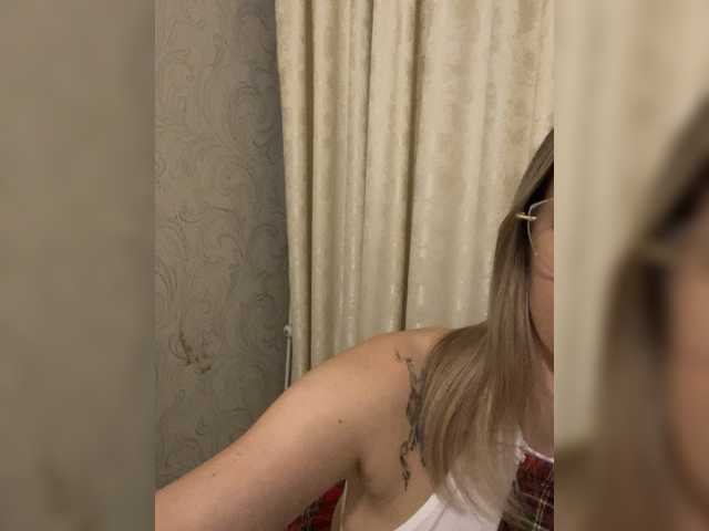 Young_blondd