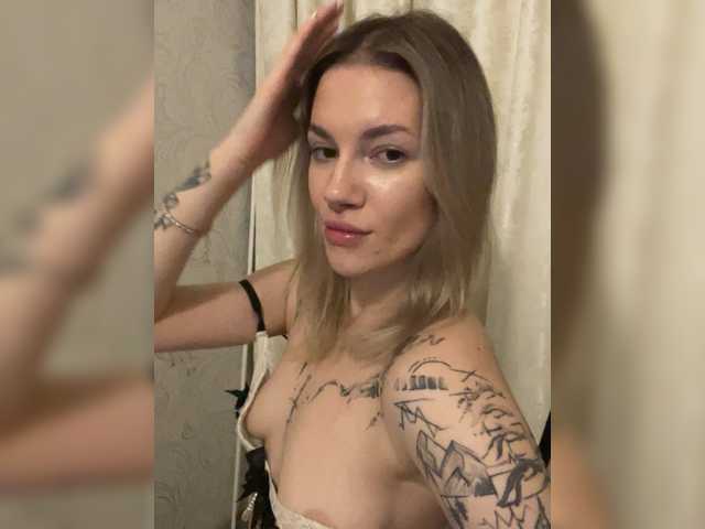 Millashaa live cam on BongaCams