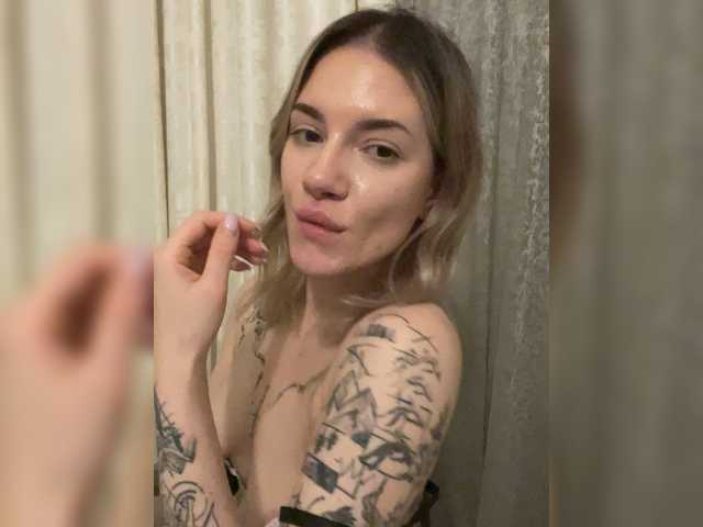 Millashaa live cam on BongaCams