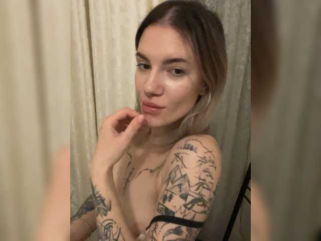 Millashaa live cam on BongaCams