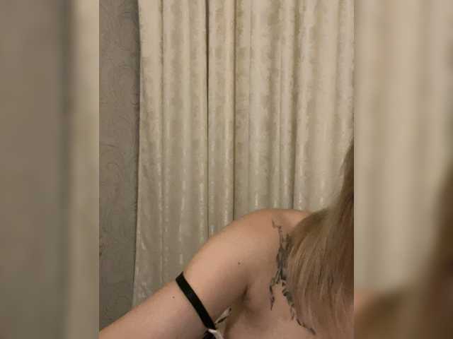 Millashaa, en directo ahora en BongaCams
