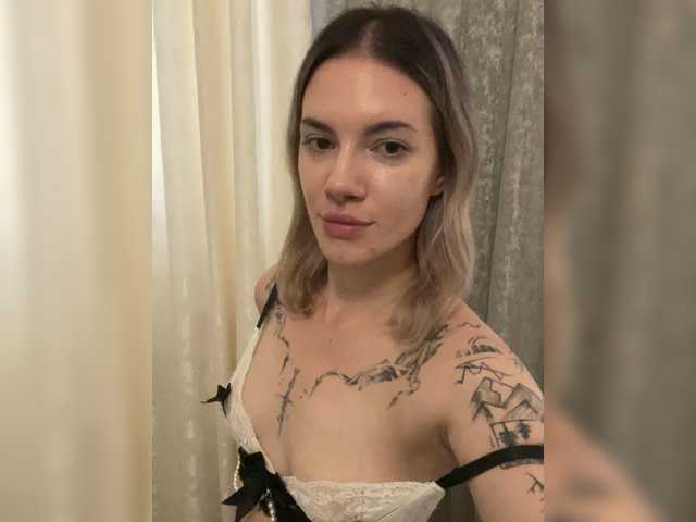 Millashaa live webcam show