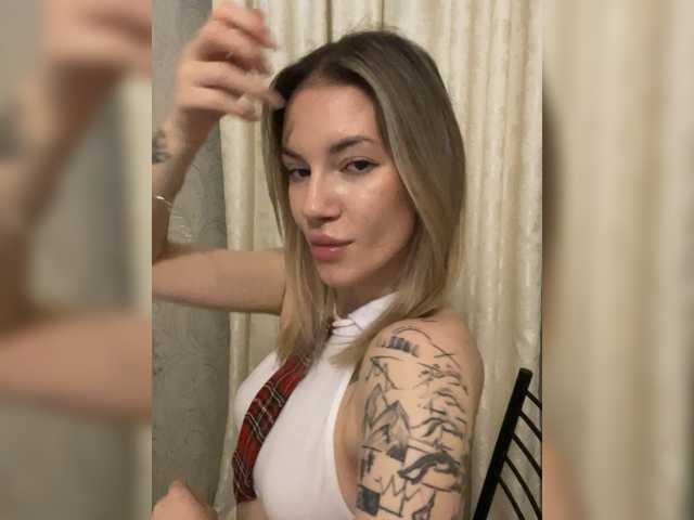 Young_blondd
