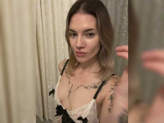 Millashaa live cam on BongaCams