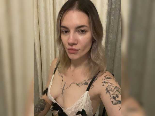 Millashaa live cam on BongaCams