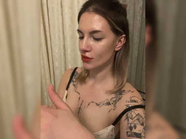 Millashaa live cam on BongaCams