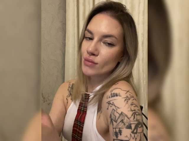 Millashaa live cam on BongaCams