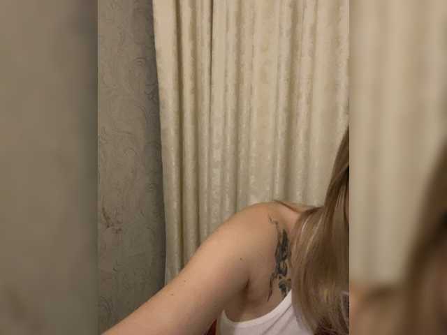 Young_blondd