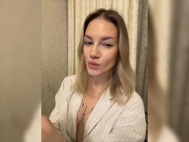 Millashaa live cam on BongaCams