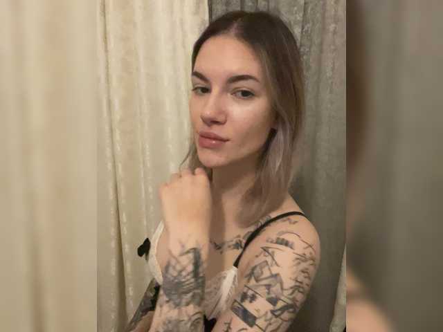 Millashaa live cam on BongaCams