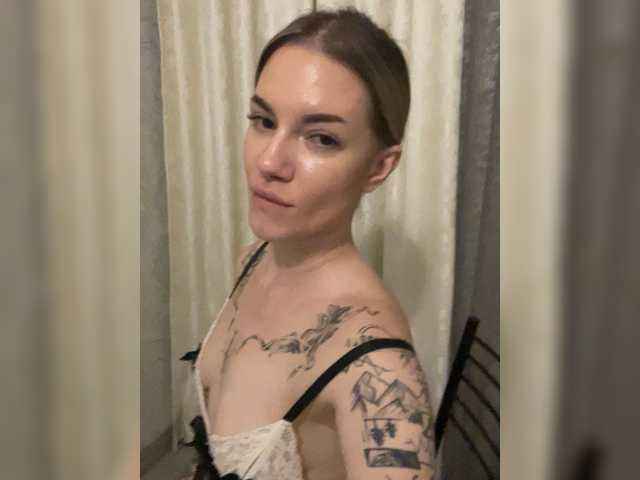 Millashaa live cam on BongaCams