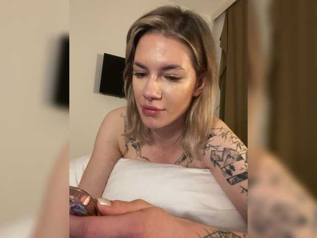 Millashaa's BongaCams show and profile