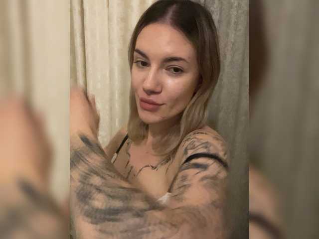 Millashaa live cam on BongaCams