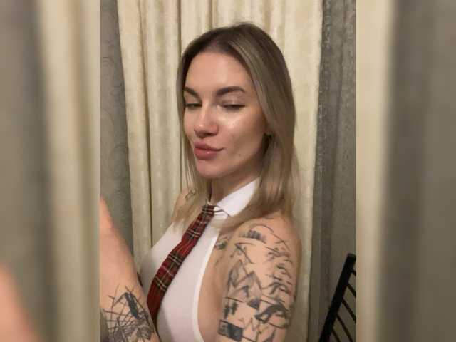 Millashaa live cam on BongaCams