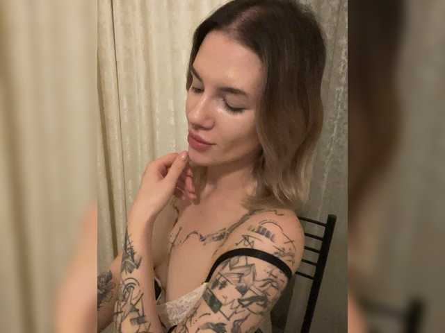 Millashaa live cam on BongaCams