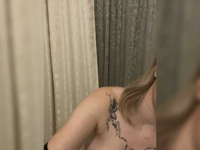 Millashaa live cam on BongaCams