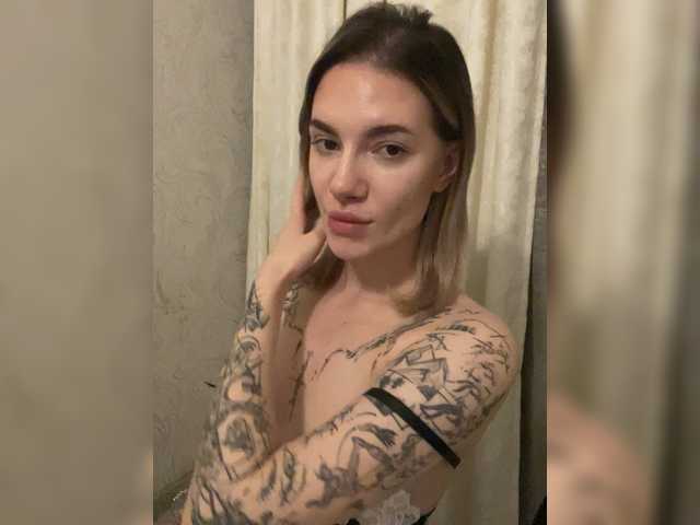Millashaa live cam on BongaCams
