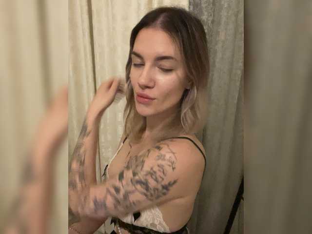 Millashaa live cam on BongaCams