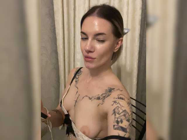 Millashaa live cam