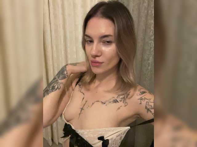 Millashaa live cam on BongaCams