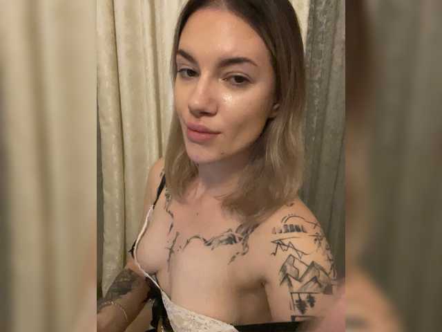 Millashaa live cam on BongaCams