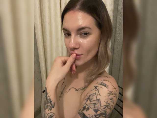 Millashaa live cam on BongaCams