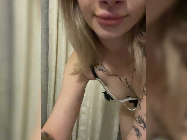 Millashaa live cam on BongaCams