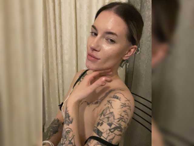 Millashaa live cam on BongaCams