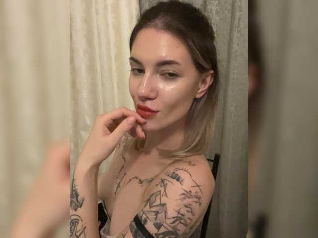 Millashaa live cam on BongaCams
