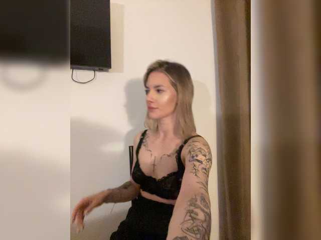 Millashaa's BongaCams show and profile