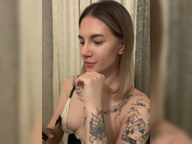 Millashaa live cam on BongaCams