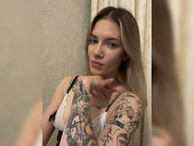 Millashaa live cam on BongaCams