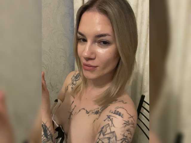 Millashaa live cam on BongaCams