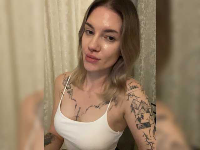 Millashaa live cam on BongaCams